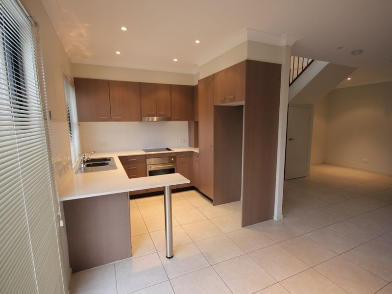 2/33 Paragon Street, Yeronga QLD 4104