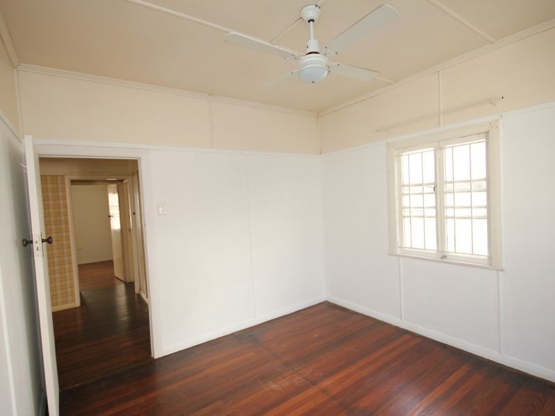 40 Embie Street, Holland Park West QLD 4121