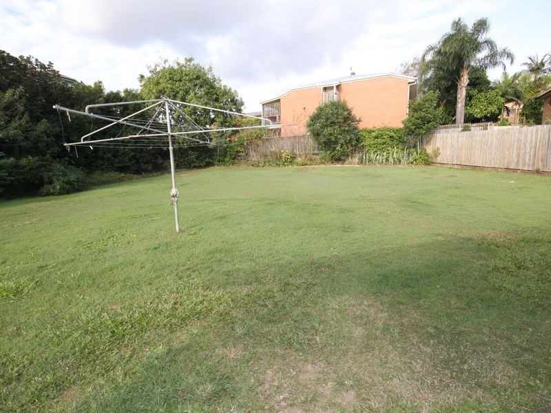 40 Embie Street, Holland Park West QLD 4121