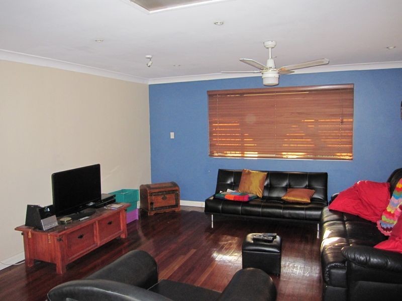 11 Buttercup Street, Mansfield QLD 4122