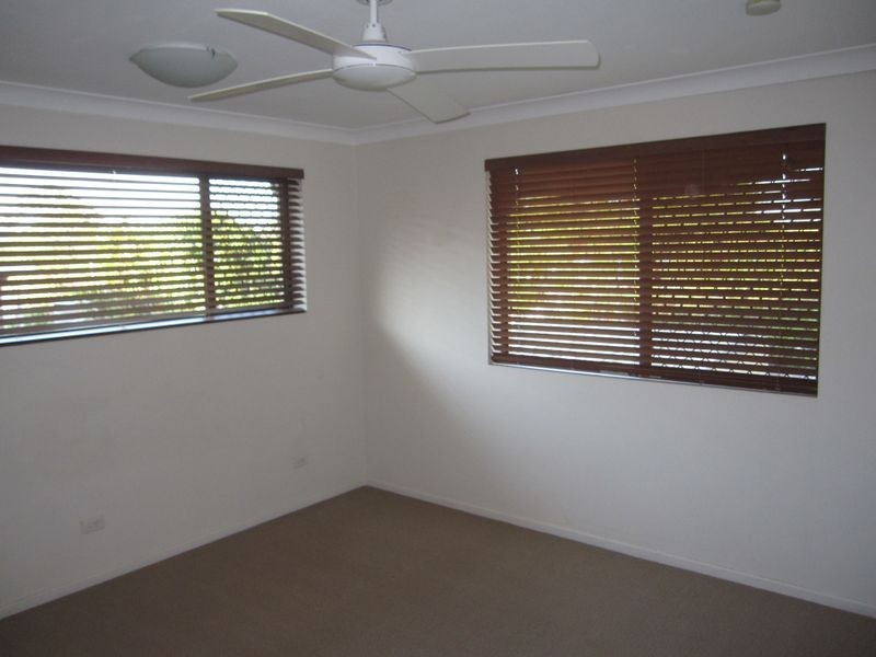 11 Buttercup Street, Mansfield QLD 4122