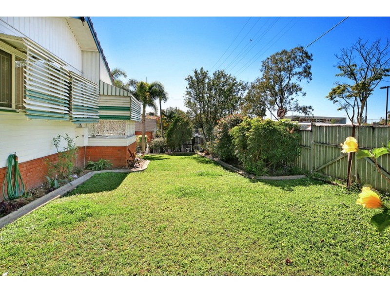 2 Enfield Street, Mount Gravatt East QLD 4122
