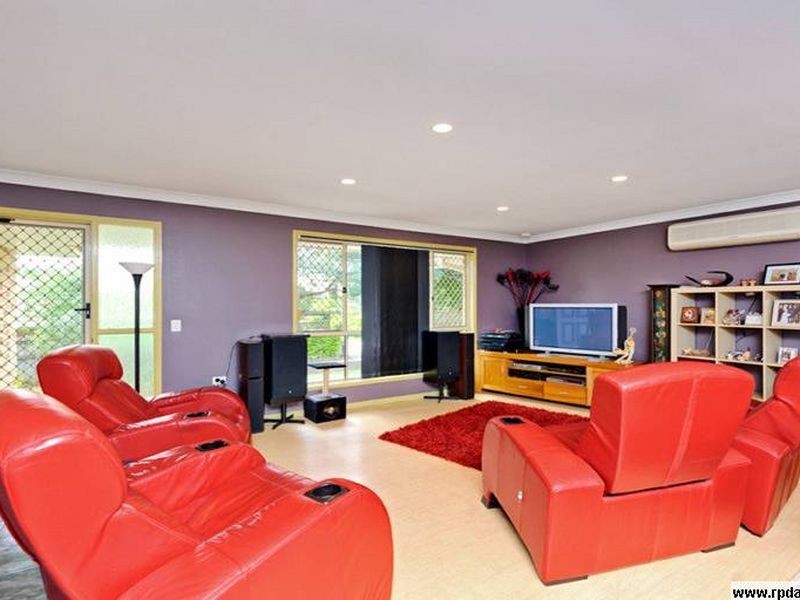 12 Calais Close, Sunnybank Hills QLD 4109