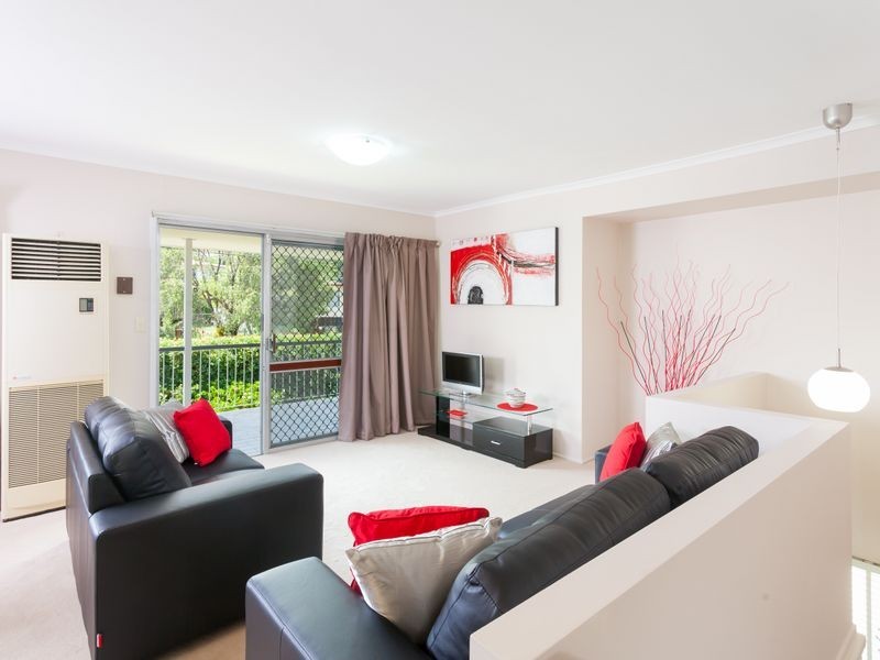 6 Chrysler Street, Mount Gravatt QLD 4122