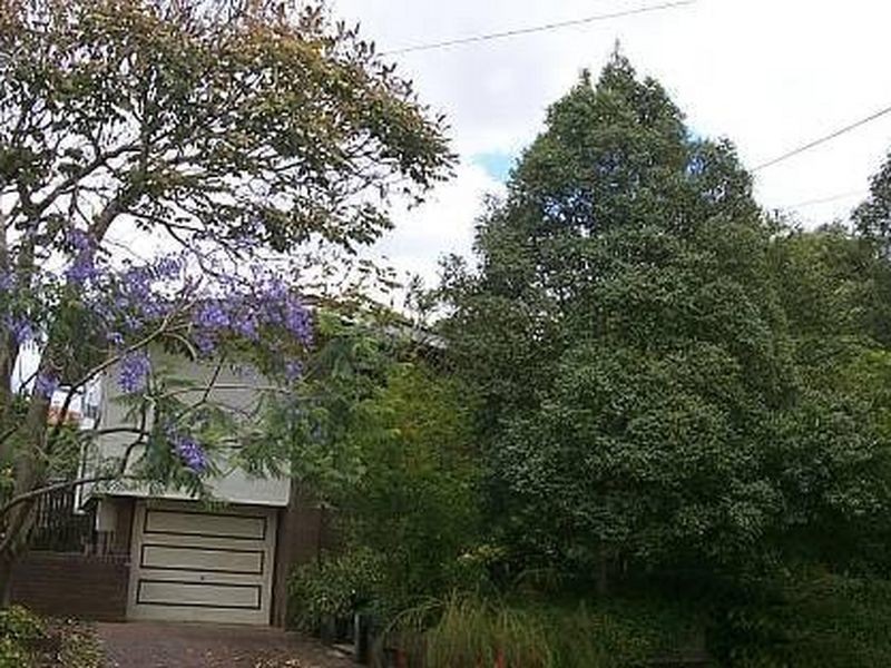 11 Nidalla Street, Macgregor QLD 4109