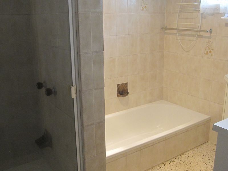 11 Larwood St, Upper Mount Gravatt QLD 4122