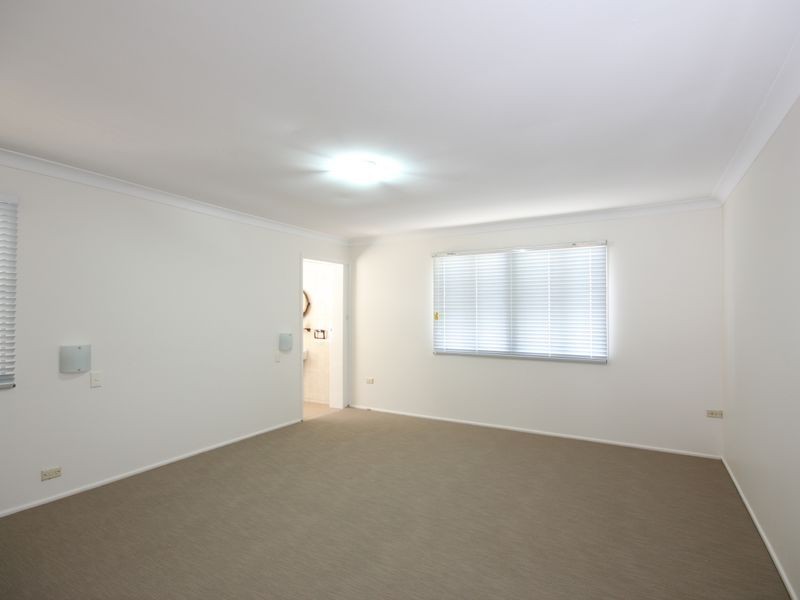 764 Old Cleveland Road, Camp Hill QLD 4152