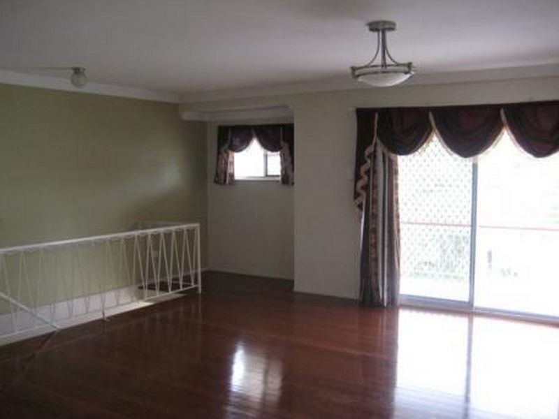 1 Ventura Street, Upper Mount Gravatt QLD 4122