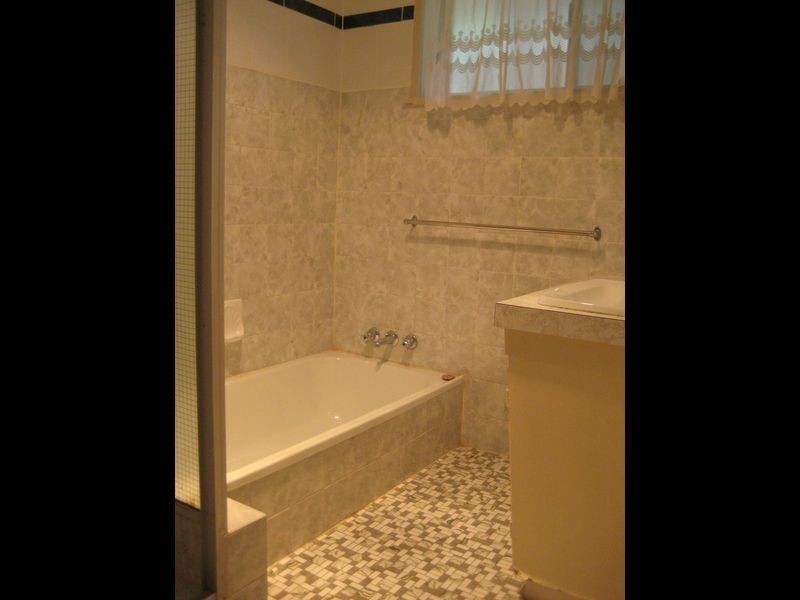 1 Ventura Street, Upper Mount Gravatt QLD 4122