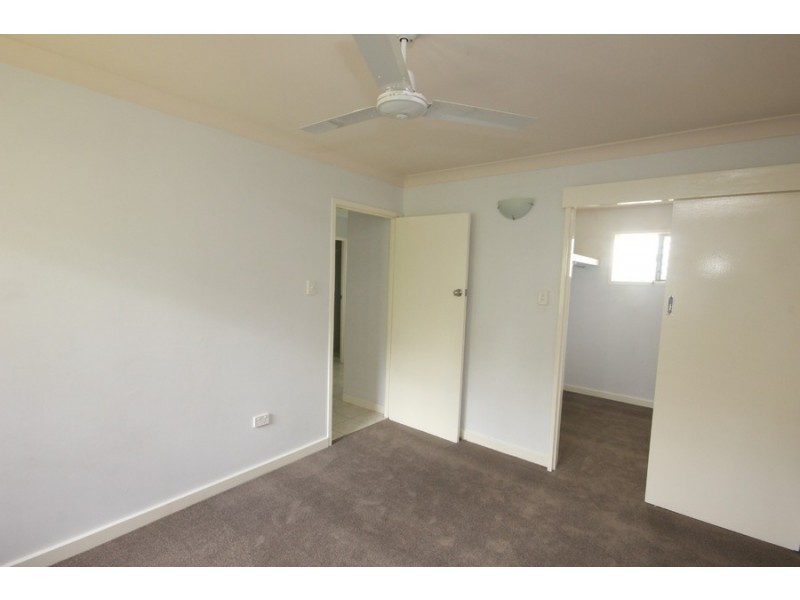 11 Nidalla Street, Macgregor QLD 4109