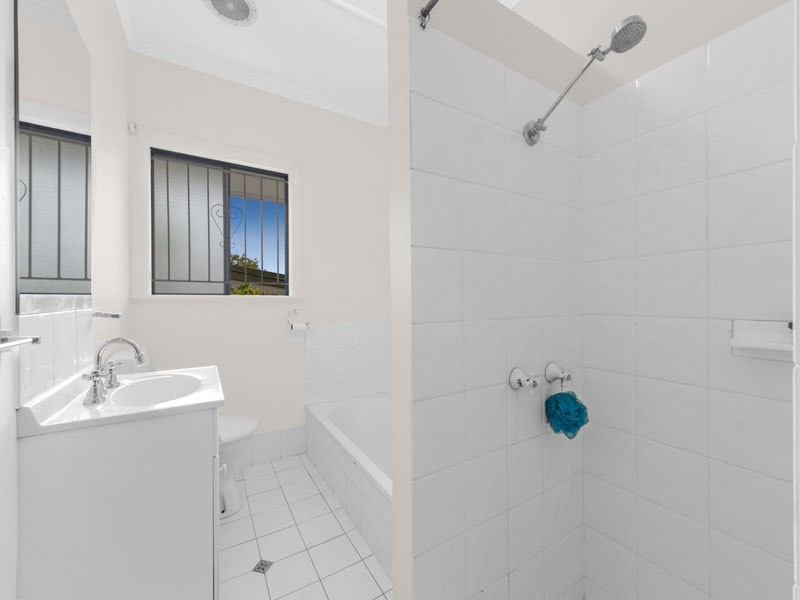 107 Weller Road, Tarragindi QLD 4121