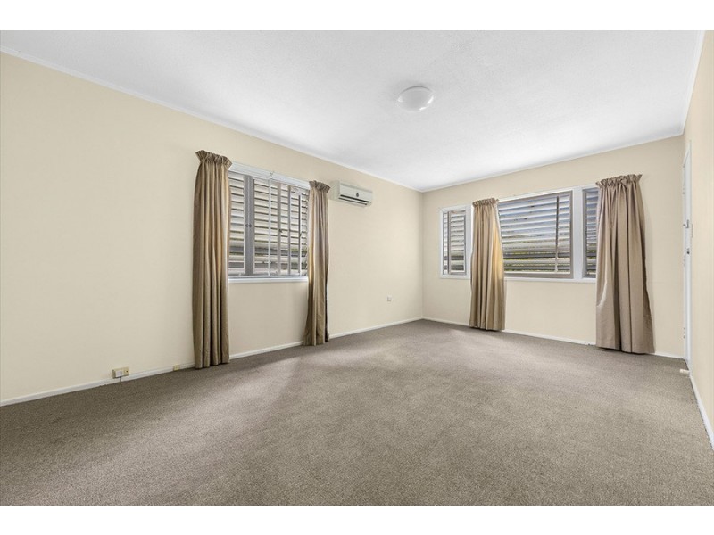 22 Greycliffe Street, Mount Gravatt East QLD 4122