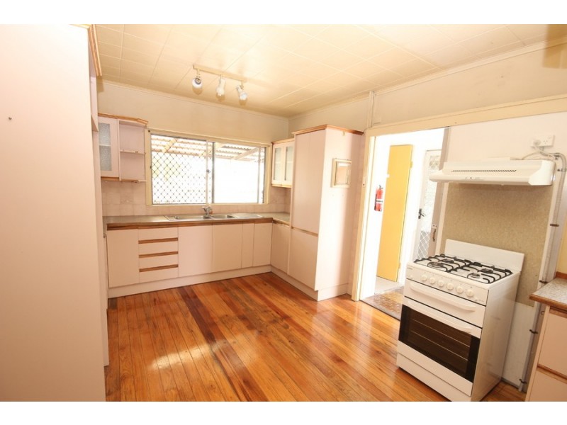 1 Somerfield Street, Upper Mount Gravatt QLD 4122