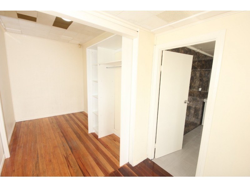 1 Somerfield Street, Upper Mount Gravatt QLD 4122