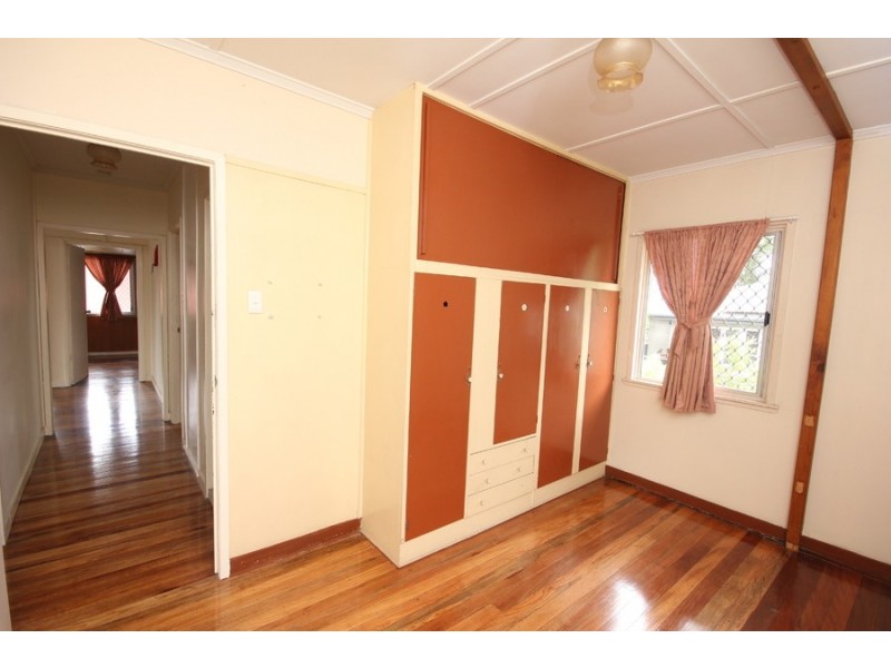 1 Somerfield Street, Upper Mount Gravatt QLD 4122