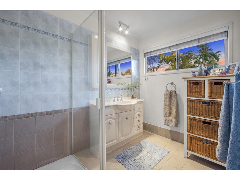 29 Handon Street, Mansfield QLD 4122