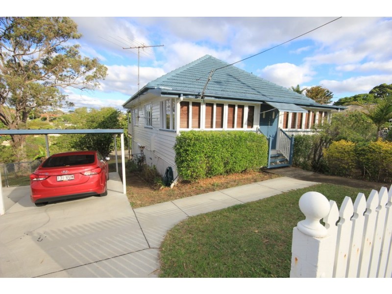 111 Creek Road, Mount Gravatt East QLD 4122