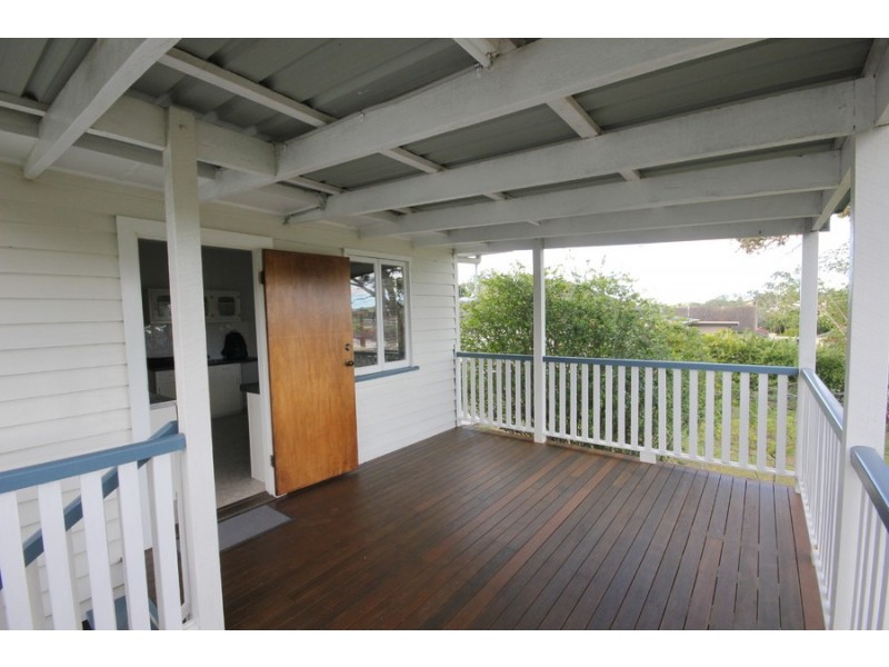 111 Creek Road, Mount Gravatt East QLD 4122