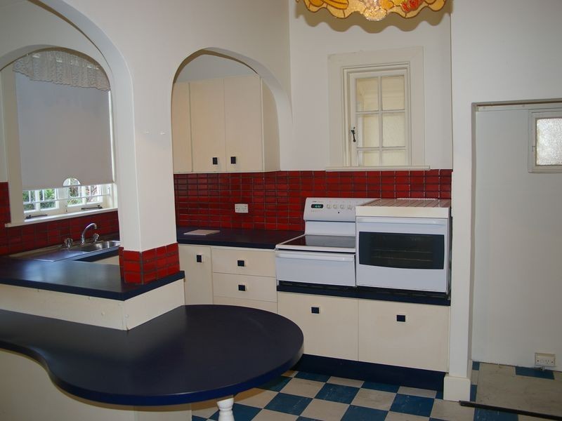 37 Percival Terrace, Holland Park QLD 4121