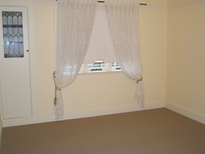 37 Percival Terrace, Holland Park QLD 4121