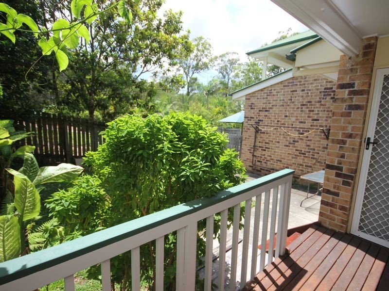 28 Stackpole Street, Wishart QLD 4122