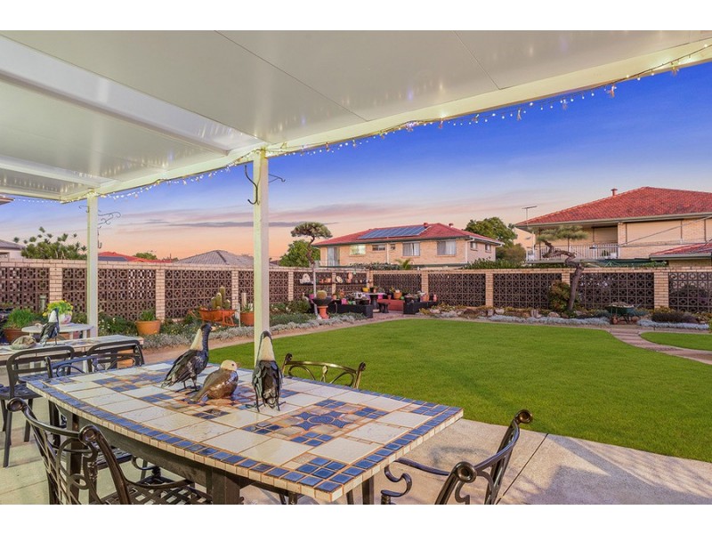 14 Thames Street, Macgregor QLD 4109