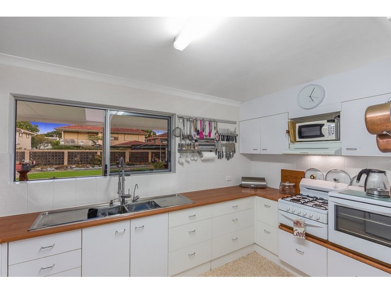 14 Thames Street, Macgregor QLD 4109