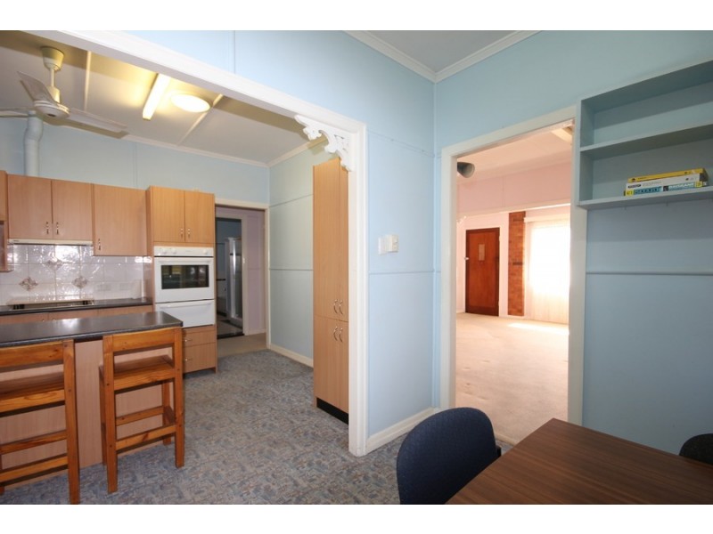 67 Broadwater Road, Mount Gravatt East QLD 4122