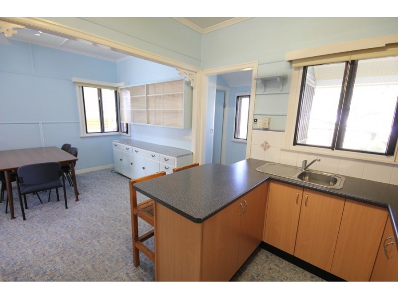 67 Broadwater Road, Mount Gravatt East QLD 4122