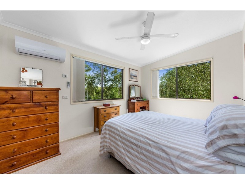 5 Baloo Street, Holland Park West QLD 4121