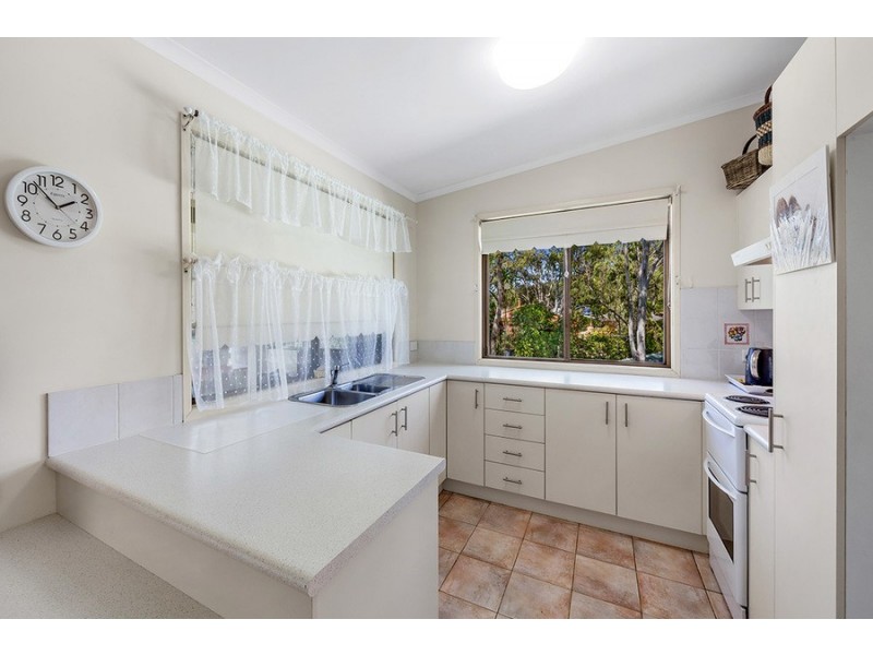 5 Baloo Street, Holland Park West QLD 4121