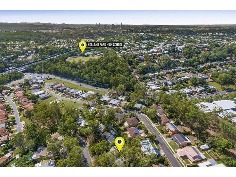 5 Baloo Street, Holland Park West QLD 4121