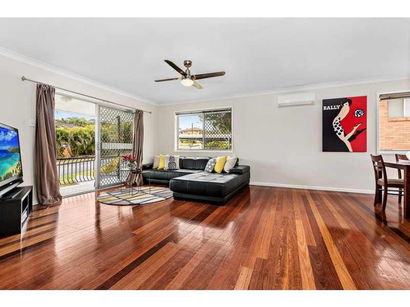 23 Swanfield Street, Macgregor QLD 4109