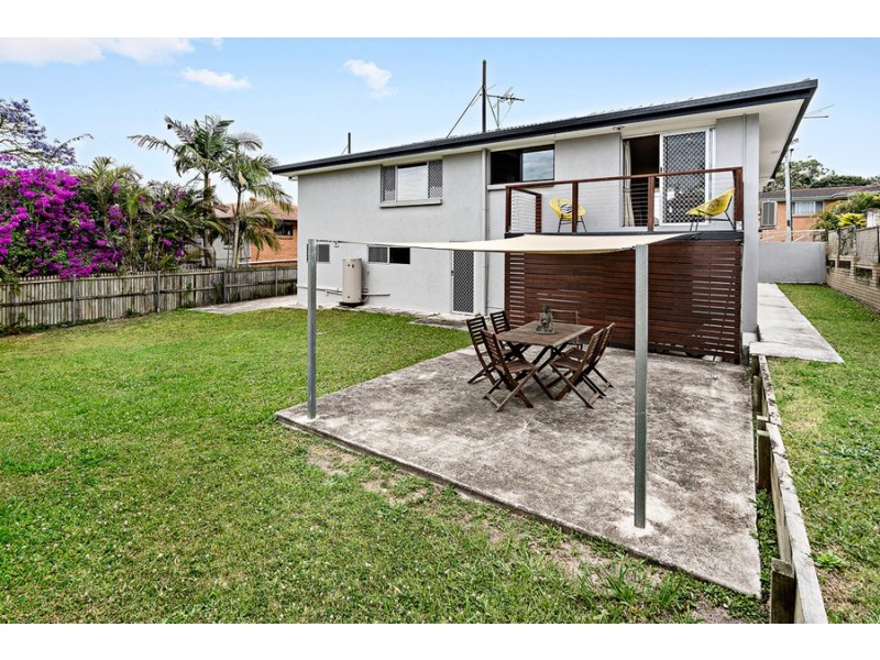 23 Swanfield Street, Macgregor QLD 4109