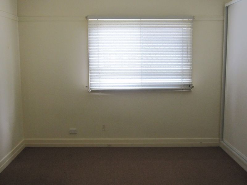 18 BROADWATER RD, Mount Gravatt East QLD 4122