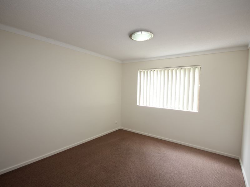 3/2 Raintree Street, Mansfield QLD 4122