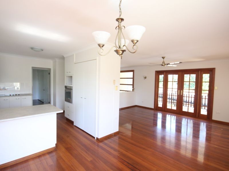 65 Morialta Street, Mansfield QLD 4122