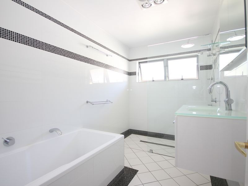 65 Morialta Street, Mansfield QLD 4122