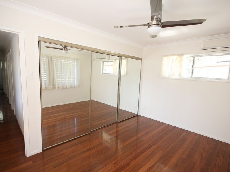 65 Morialta Street, Mansfield QLD 4122