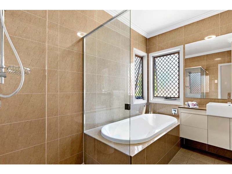 70 Gosford Street, Mount Gravatt QLD 4122