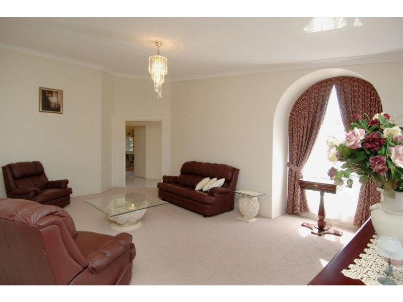 23 Hurlstone Street, Wishart QLD 4122