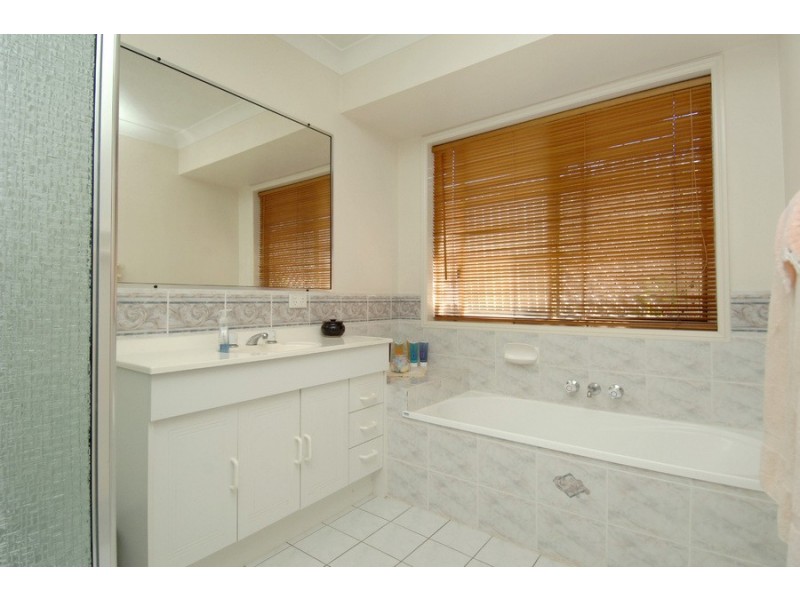 23 Hurlstone Street, Wishart QLD 4122