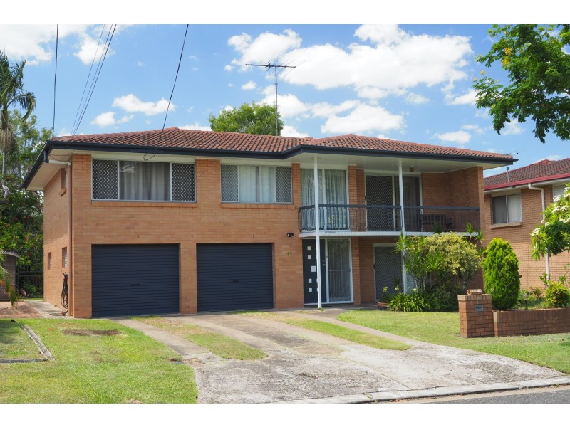 64 Morialta Street, Mansfield QLD 4122