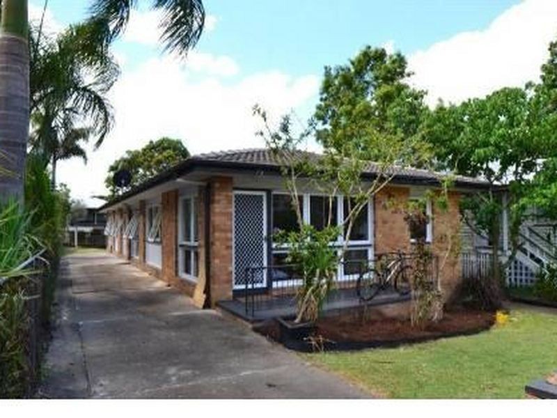 2/70 Abingdon Street, Woolloongabba QLD 4102
