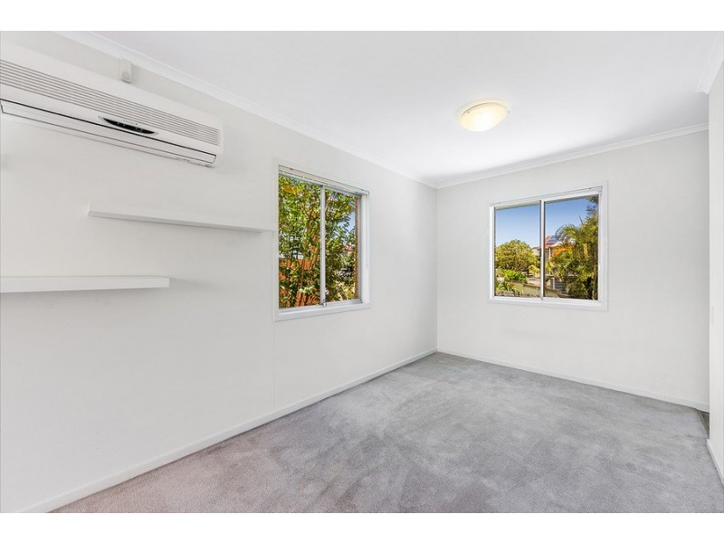 29 Aminya Street, Mansfield QLD 4122