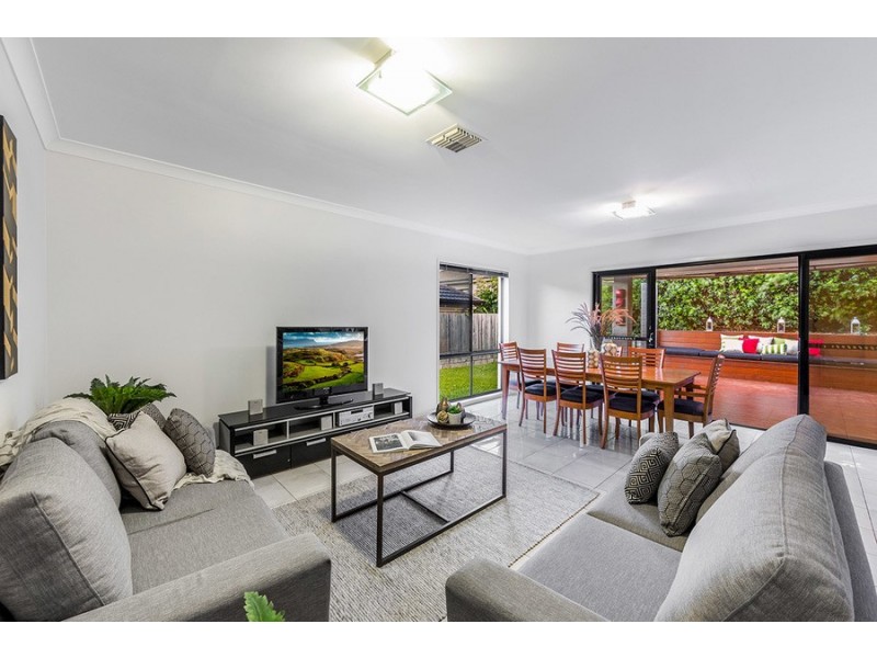 13 Giordano Place, Belmont QLD 4153