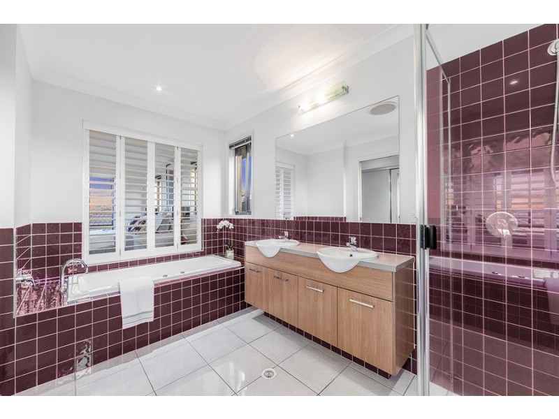 13 Giordano Place, Belmont QLD 4153