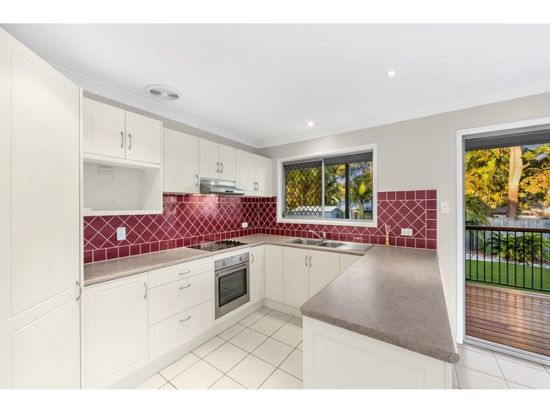 24 Redpath Street, Wishart QLD 4122