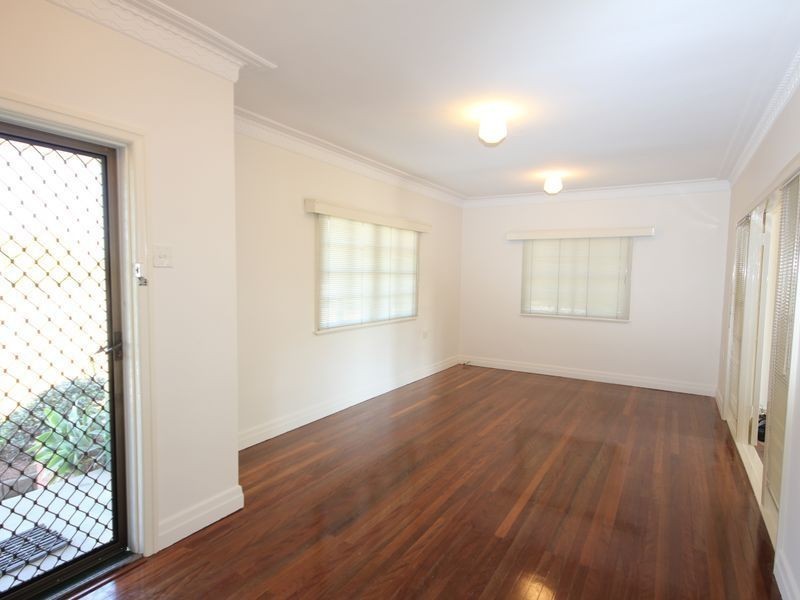 762 Old Cleveland Road, Camp Hill QLD 4152