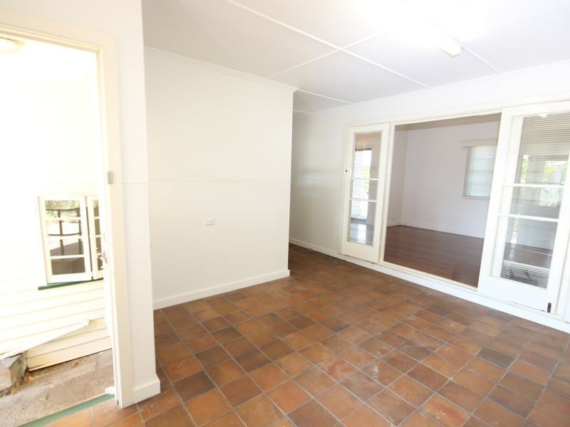 762 Old Cleveland Road, Camp Hill QLD 4152